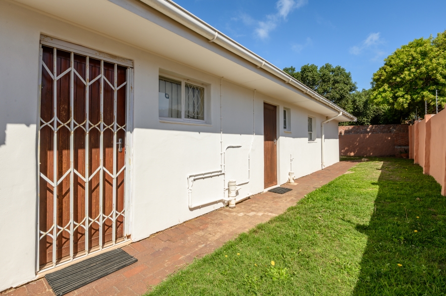 7 Bedroom Property for Sale in Summerstrand Eastern Cape